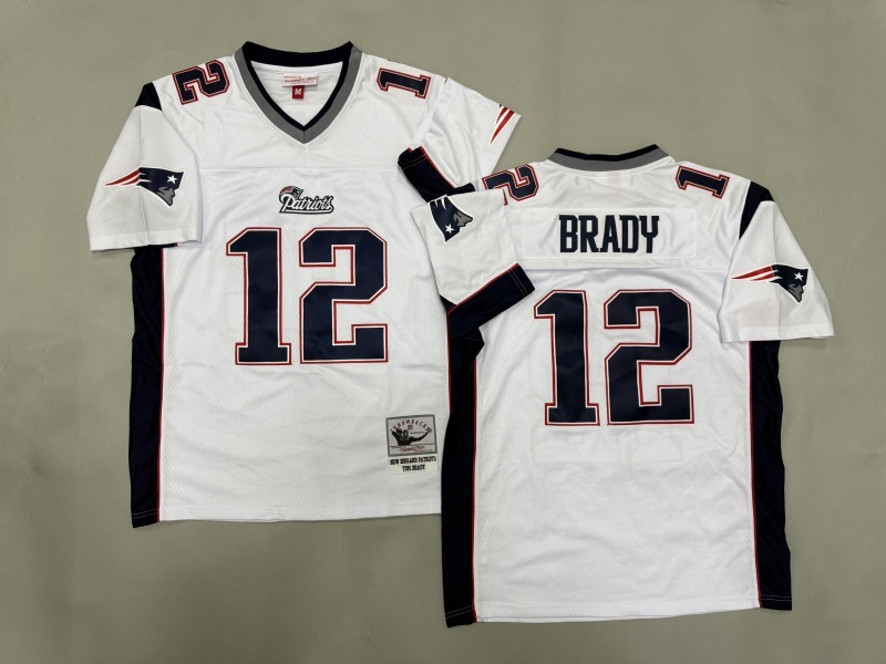 Men 2025 New England Patriots 12 Brady white Throwback Limited NFL Jersey style 001